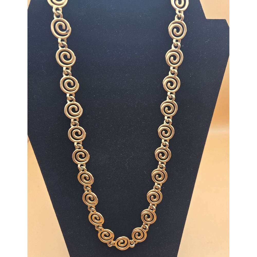 VTG Anne Klein Gold Tone Spiral Link Toggle Necklace Lion Logo Tag